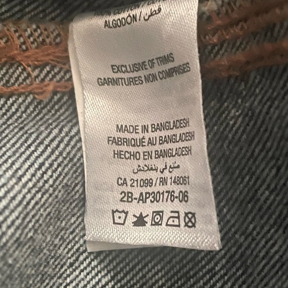 Ardens Dark Denim Cargo Pants
Size 11 - Picture 7 of 7